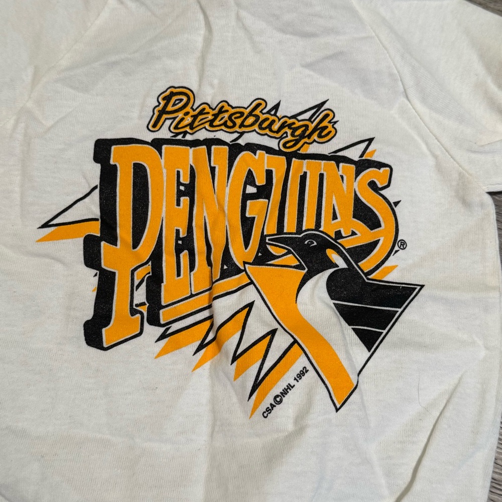 NWT Vintage 90s Pittsburgh Penguins Onsies 12 months NHL - Picture 2 of 10